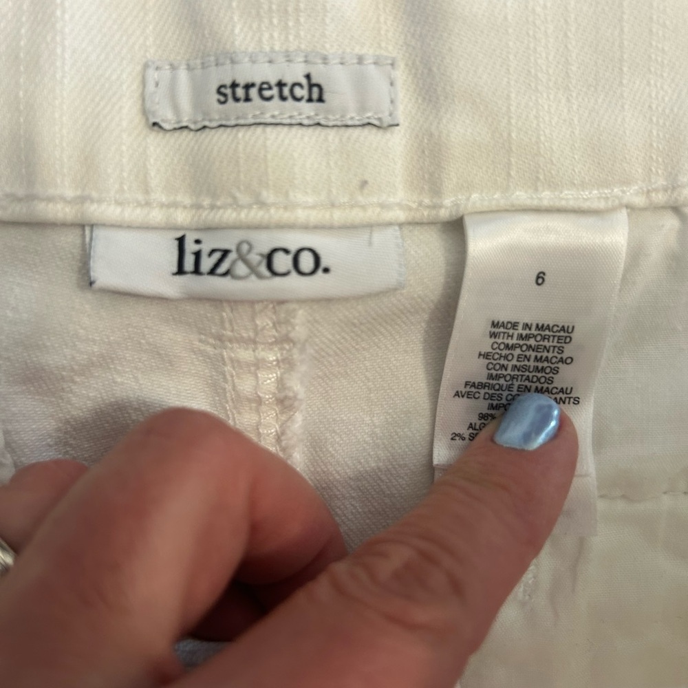 Liz & Co. Women’s White Stretch Denim Trousers Size 6 - Picture 2 of 7